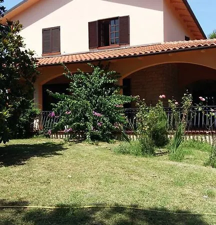 Anna Monolocale Con Ingresso Indipendente أوزيمو
